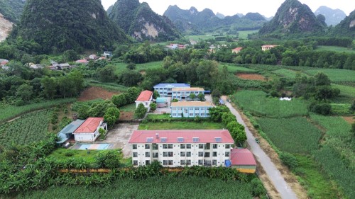 Những ngôi trường - cây cầu đến tri thức cho trẻ em vùng biên giới Cao Bằng - ảnh 2