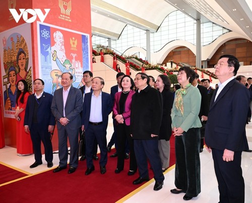 Thủ tướng Phạm Minh Chính kiểm tra công tác chuẩn bị Đại hội Thi đua yêu nước toàn quốc lần thứ XI - ảnh 1