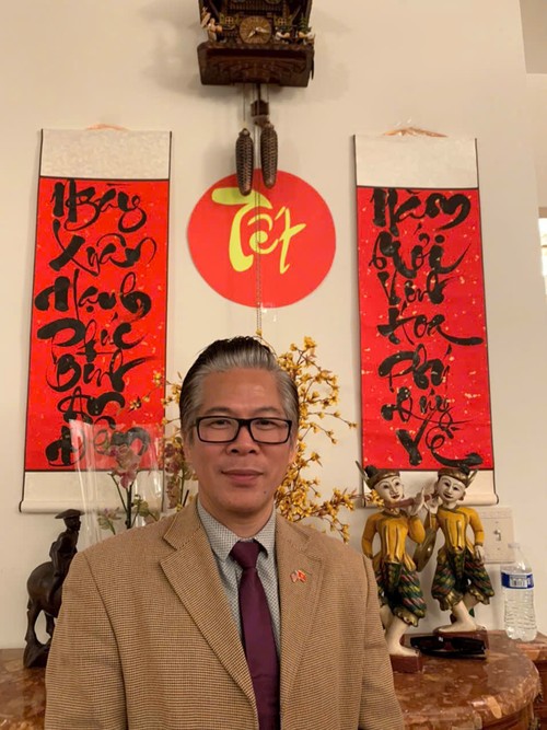 PGS TS. Nguyễn Hồng Hải: “Với tôi, Viết chữ thư pháp là cách tu dưỡng bản thân“ - ảnh 1