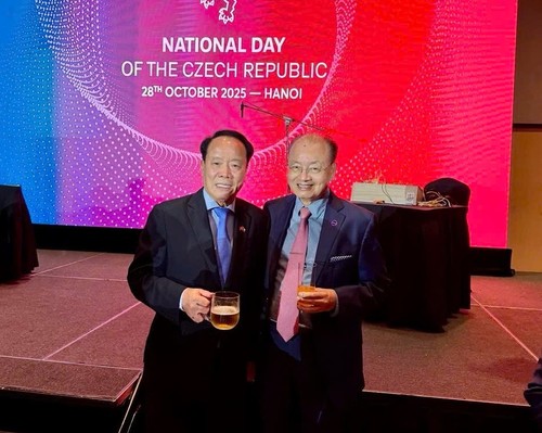 Hội người Séc gốc Việt - nhịp cầu kết nối văn hóa và giao lưu nhân dân CH Séc & Việt Nam    - ảnh 4