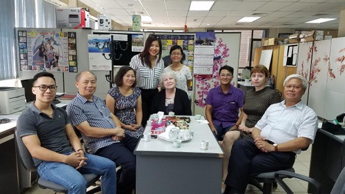 Встреча сотрудника радиостанции «Спутник» со своими коллегами на радио «Голос Вьетнама» - ảnh 2