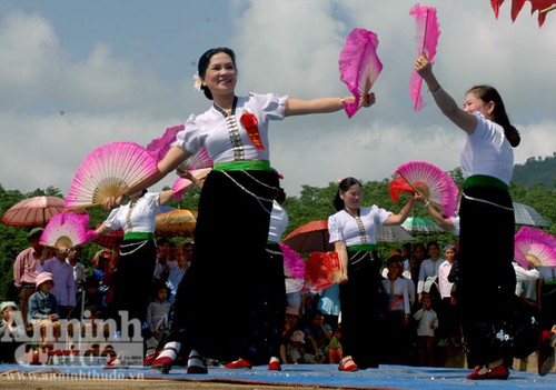 人民艺术家武怀和他对西北民间舞蹈艺术的痴迷 - ảnh 3