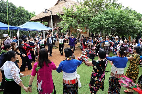 សប្តាហ៍ "មហាសាមគ្គីបណ្តាជនជាតិ-បេតិកភណ្ឌវប្បធម៌វៀតណាម" នឹងប្រព្រឹត្តទៅចាប់ពីថ្ងៃទី ១៦-២៤ ខែវិច្ឆិកា - ảnh 1