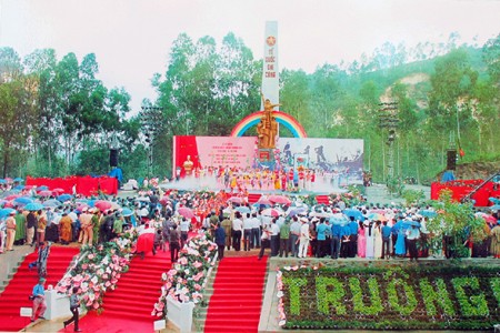 Chương trình giao lưu nghệ thuật “Truông Bồn, huyền thoại và tri ân” - ảnh 1