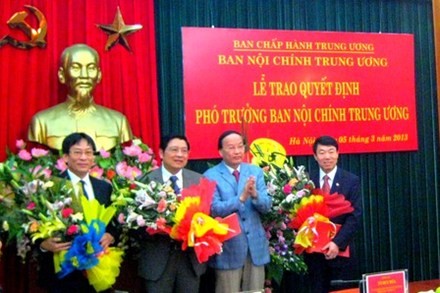 Trao quyết định về việc bổ nhiệm 3 Phó trưởng ban Nội chính Trung ương - ảnh 1