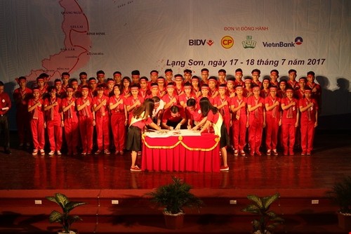 Giọt hồng Xứ Lạng” năm 2017: Tiếp nhận 600 đơn vị máu - ảnh 1