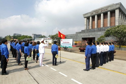 Đoàn Khối cơ quan Trung ương tuyên dương thanh niên tiên tiến làm theo lời Bác - ảnh 1