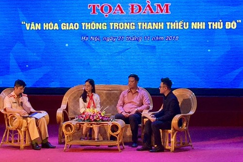 Trang bị văn hóa giao thông trong thanh thiếu nhi Thủ đô - ảnh 1