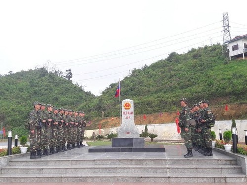 Việt Nam - Lào hợp tác giữ gìn vùng biên giới ổn định và phát triển - ảnh 1