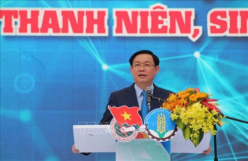 Phó Thủ tướng Vương Đình Huệ: Thanh niên, sinh viên cần tham gia phát triển sản phẩm nông nghiệp địa phương - ảnh 1