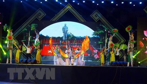 Khai mạc Lễ hội Làng Sen năm 2019 - ảnh 1