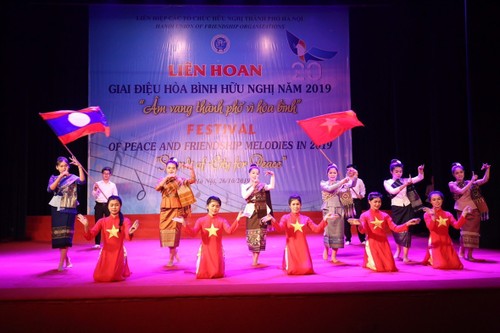 Liên hoan Giai điệu hòa bình hữu nghị năm 2019 đậm nét văn hóa toàn cầu - ảnh 1