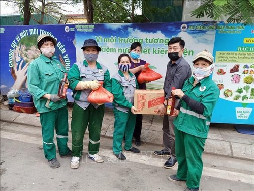 Tổ chức công đoàn Thủ đô hỗ trợ hơn 50.000 công nhân lao động bị ảnh hưởng do dịch Covid-19 - ảnh 1