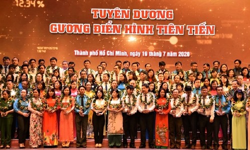 Thành phố Hồ Chí Minh tuyên dương điển hình công nhân, lao động - ảnh 1