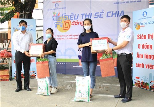 Đà Nẵng: “Siêu thị sẻ chia 0 đồng” hỗ trợ sinh viên khó khăn chịu ảnh hưởng dịch COVID-19 - ảnh 1