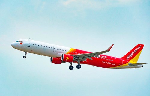 Vietjet Air tổ chức chuyến bay miễn phí đưa công dân Việt Nam tại Ukraine về nước - ảnh 1