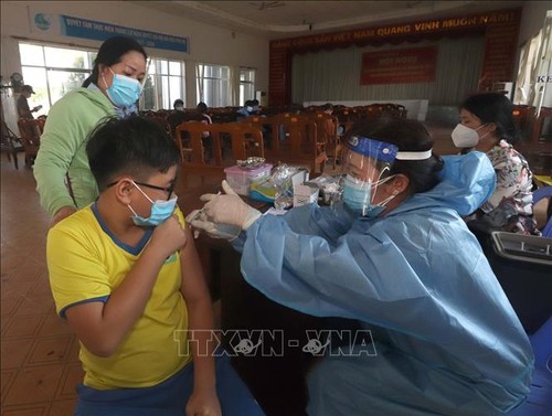 Hơn 3.300 ca mắc COVID-19 mới, 11.167 F0 khỏi bệnh - ảnh 1