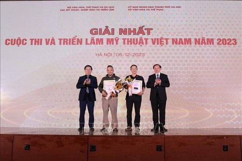 Khai mạc và trao giải thưởng Cuộc thi và Triển lãm Mỹ thuật Việt Nam 2023 - ảnh 1