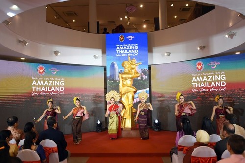 “Amazing Thailand: Your Stories Never End - Càng hiểu càng yêu” lan tỏa văn hóa Thái Lan và hỗ trợ nạn nhân bão Yagi - ảnh 3