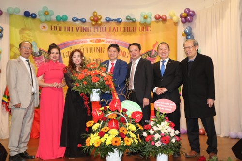 Giỗ Tổ Hùng Vương: Gắn kết cộng đồng người Việt khắp năm châu - ảnh 8