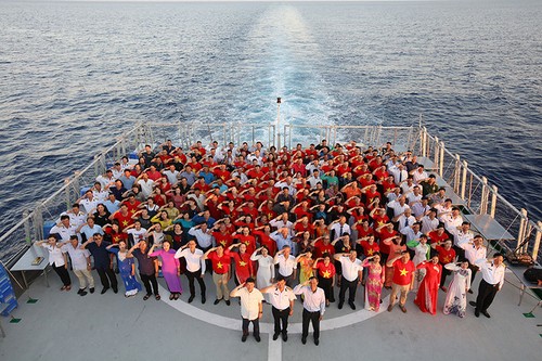 Hành trình Tổ quốc trong tim kiều bào - ảnh 1