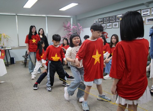 Tinh thần yêu nước lan tỏa tại Jeonnam - Gwangju trong ngày hội thống nhất non sông - ảnh 4