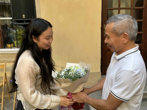 Triển lãm “Khi nước chạm bờ” - Hành trình nghệ thuật, bản sắc và ký ức - ảnh 1