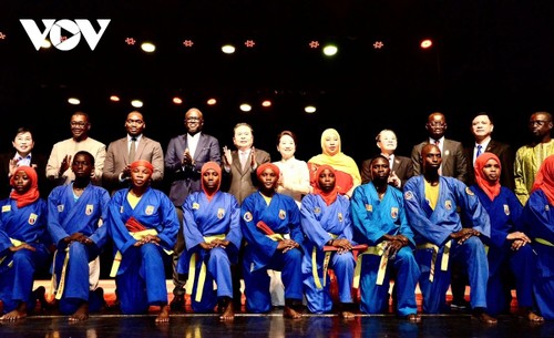 Chủ tịch Quốc hội Trần Thanh Mẫn và Phu nhân thăm Câu lạc bộ Vovinam tại Senegal - ảnh 1
