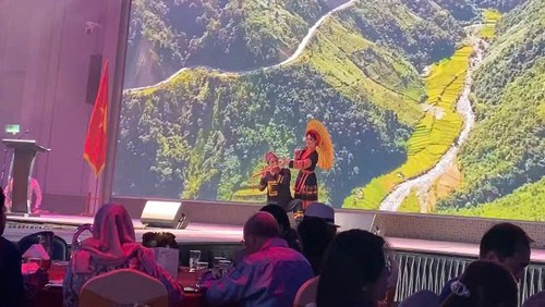 Ra mắt Câu lạc bộ Di sản Áo dài Việt Nam tại Malaysia: Một nhịp cầu văn hóa gắn kết hai dân tộc - ảnh 8