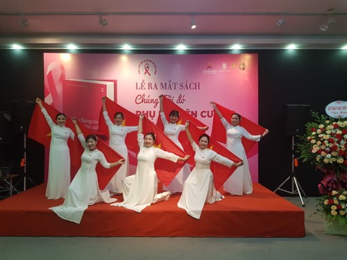 Ra mắt sách ảnh “Chúng tôi đó - Phụ nữ kiên cường” - ảnh 1