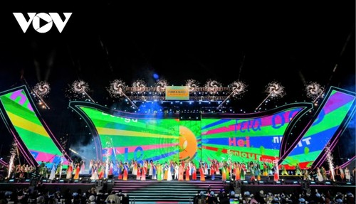 Hơn 60.000 lượt khách đến với Lễ hội Trà quốc tế tại Đà Lạt - ảnh 1