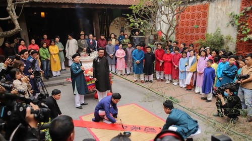 Đón Xuân Bính Ngọ, vui Tết Việt - Tết Phố tại phố cổ Hà Nội - ảnh 1
