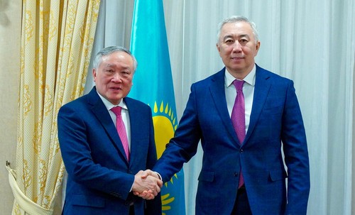 Việt Nam và Kazakhstan cùng xây dựng hành lang kết nối kinh tế - tài chính - ảnh 1