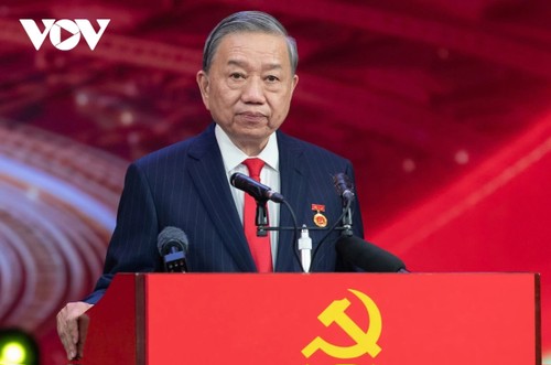 Tuyên dương 96 Bí thư Chi bộ xuất sắc và trao Giải Búa liềm Vàng lần thứ X năm 2025 - ảnh 1