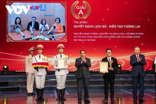 Tuyên dương 96 Bí thư Chi bộ xuất sắc và trao Giải Búa liềm Vàng lần thứ X năm 2025 - ảnh 3