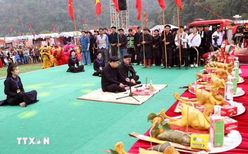 Lễ hội Lồng tồng: Tái hiện lại nét đẹp văn hóa của cư dân vùng hồ Ba Bể - ảnh 1