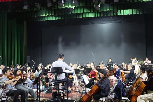 Gần 200 nghệ sĩ biểu diễn chương trình “Thanh âm dưới ánh mặt trời” - ảnh 1