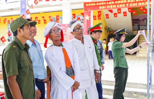 Làng Chăm Khánh Hòa vào ngày hội lớn - ảnh 1