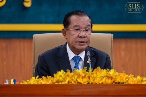 Cambodia threatens to halt oil imports from Thailand - ảnh 1