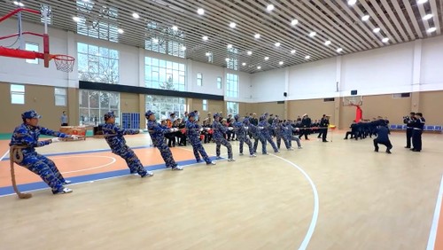 Vietnam-China Navies hold sports exchange - ảnh 1