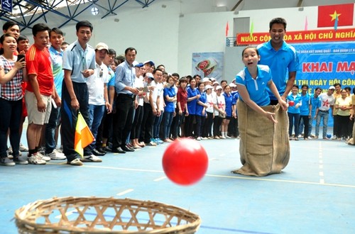 Обогащение духовной жизни рабочих - ảnh 1