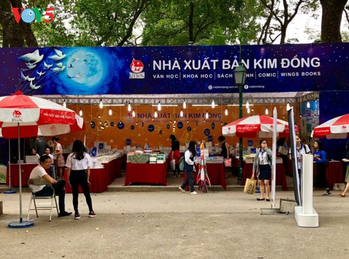 Вьетнамский День книги - распространение культурных ценностей - ảnh 9