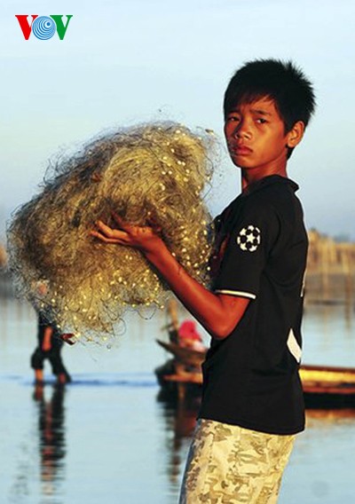 ภาพที่สวยงามในคุ้งน้ำChuồn - ảnh 11