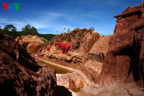 ผลงานศิลปะด้านประติมากรรมที่ใหญ่ที่สุดในเวียดนาม - ảnh 5