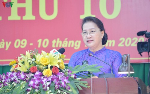 ประธานสภาแห่งชาติเวียดนามเข้าร่วมการประชุมครั้งที่ 10 สภาประชาชนจังหวัดดั๊กนง - ảnh 1