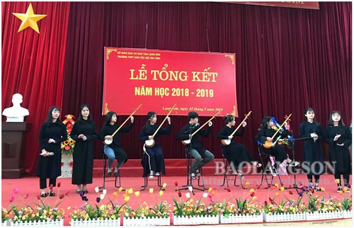 ประสิทธิภาพของรูปแบบสโมสรวัฒนธรรมชนเผ่าในโรงเรียนต่างๆของจังหวัดหลางเซิน - ảnh 1