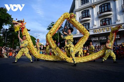 งานเฟสติวัลเว้-จุดนัดพบของวัฒนธรรม - ảnh 1