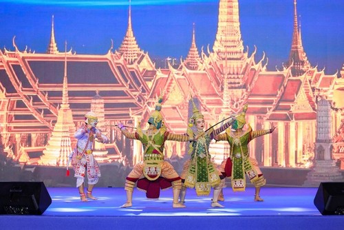 กิจกรรมเด่นในความสัมพันธ์ระหว่างเวียดนามกับไทยในเดือนมีนาคม - ảnh 6