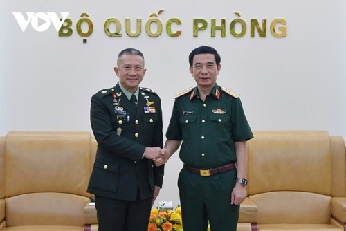 กิจกรรมเด่นในความสัมพันธ์ระหว่างเวียดนามกับไทยในเดือนกรกฎาคม - ảnh 2