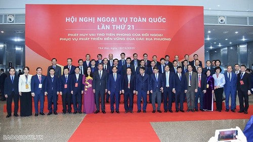 Diplomacy enhanced to aid national development - ảnh 1